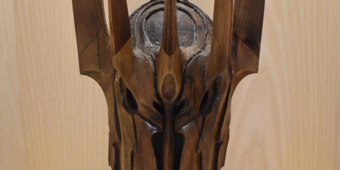 Casque de Sauron